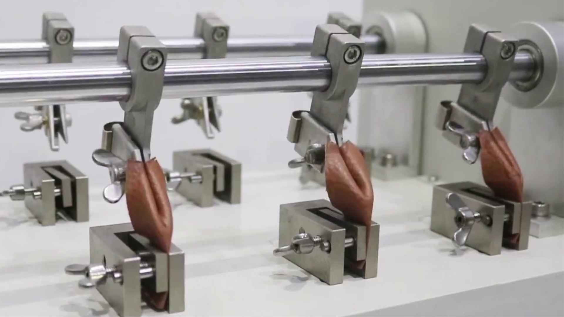 Everyday Shoe Construction in Nepal - 150000 Bend Test