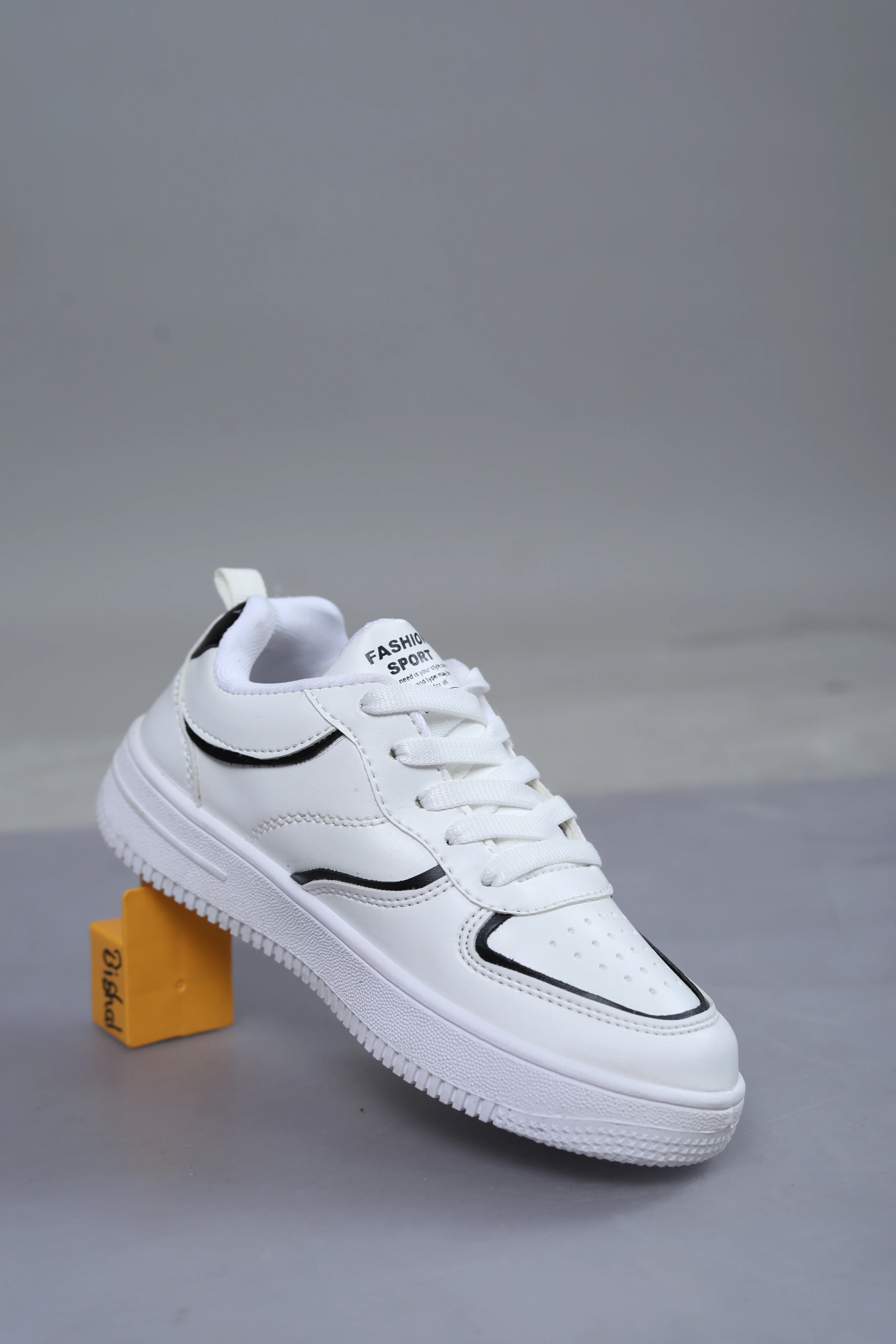 Women's Shoe sleek